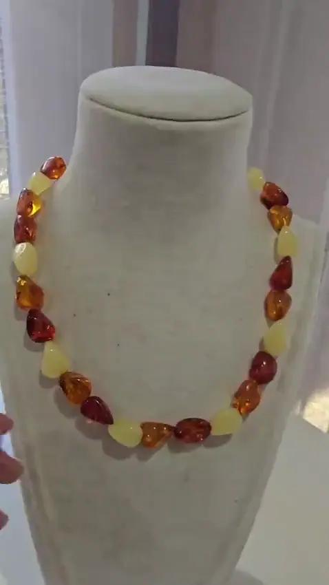 Collier Bakelite - Colliers