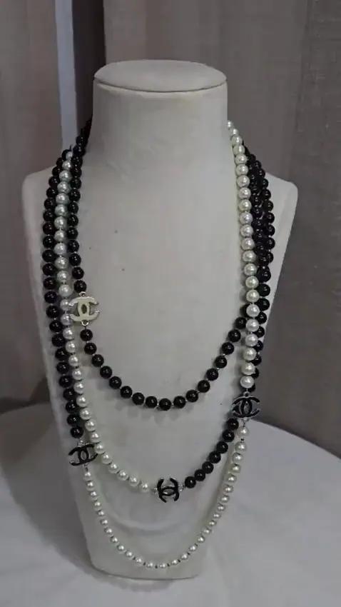 Sautoir Chanel - Colliers