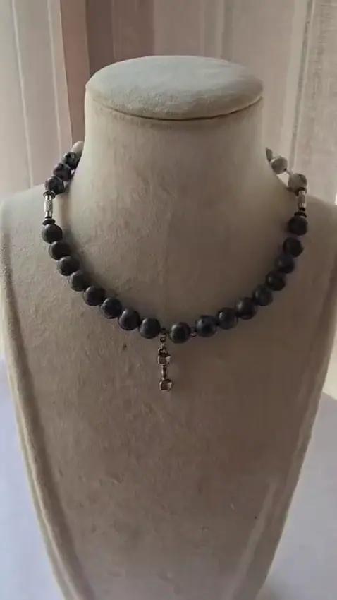 Collier et bracelets - Colliers