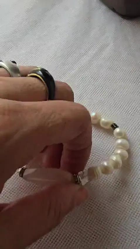 سوار من اللؤلؤ والعقيق - أساور